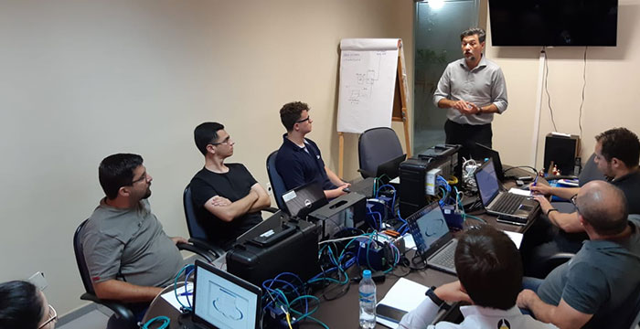 Equipe Técnica da B&S participa de treinamento em produtos HMS